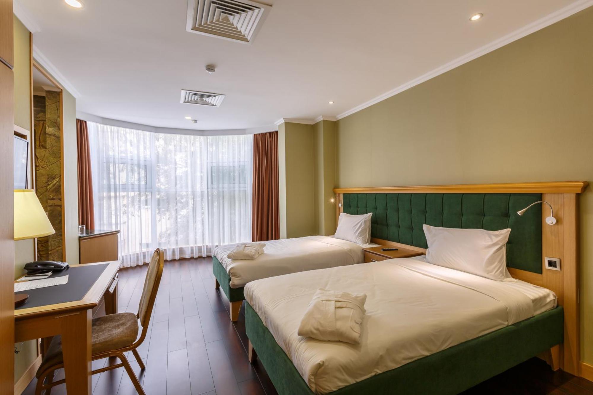 Shera Park Boutique Hotel Almaty Extérieur photo