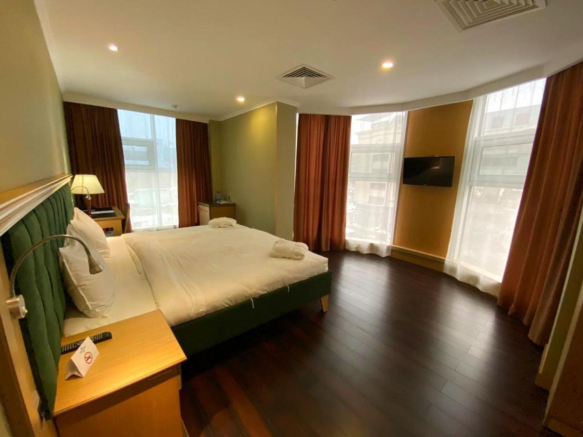 Shera Park Boutique Hotel Almaty Extérieur photo